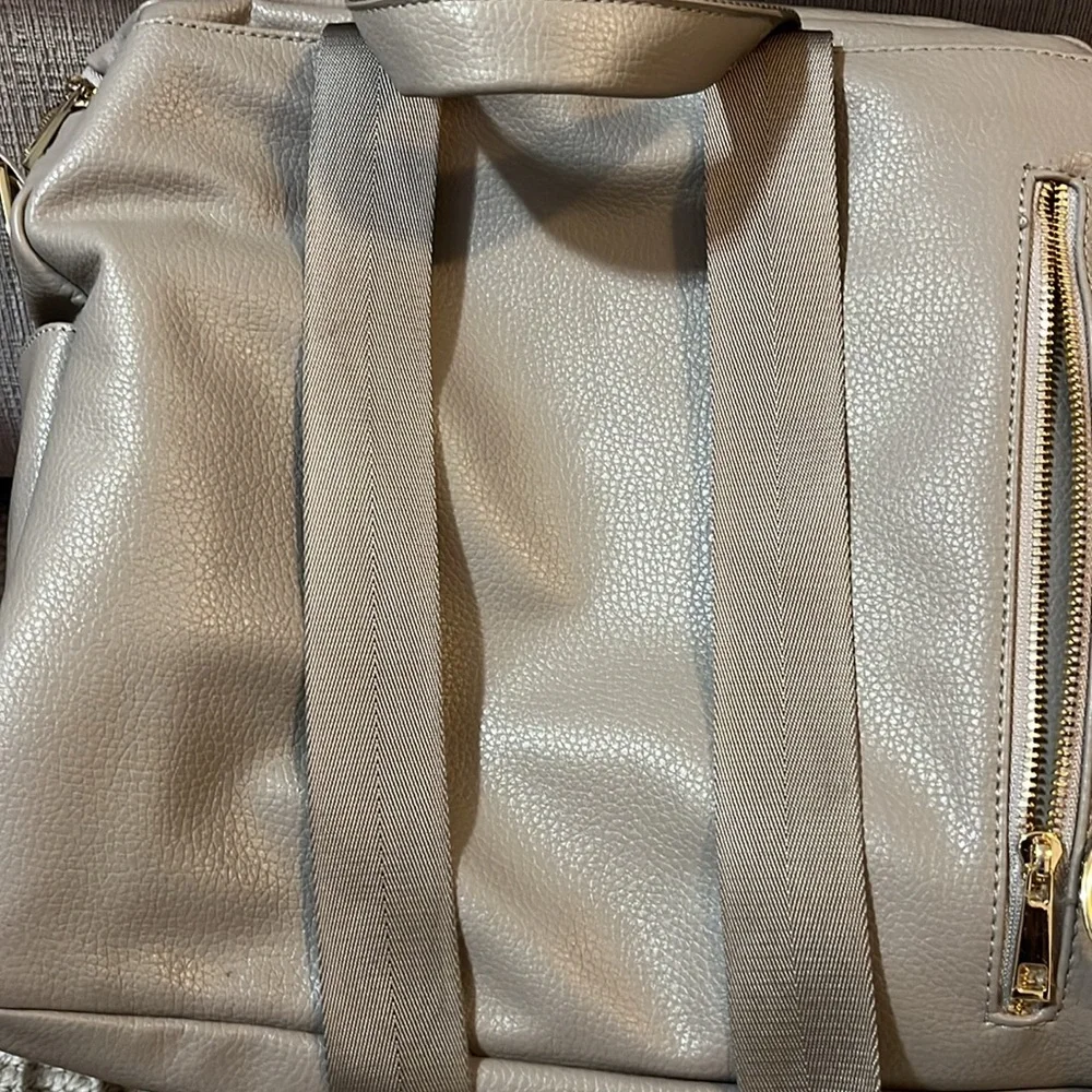 Fawn Design diaper bag. - Picture 10 of 10